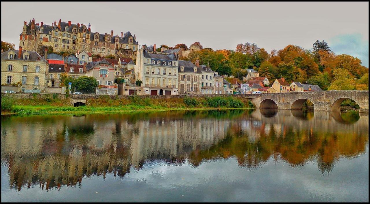 Au Pied Du Chateau Saint-Aignan  Eksteriør bilde